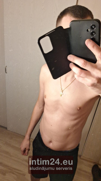 Hi