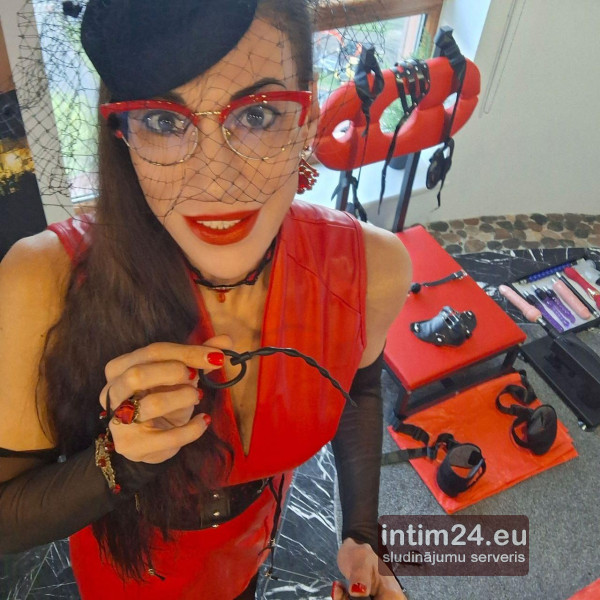 Mistress Julia
