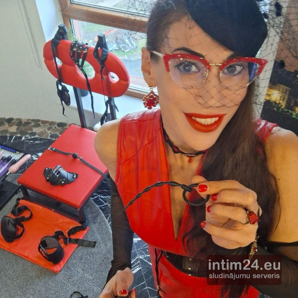 Mistress Julia