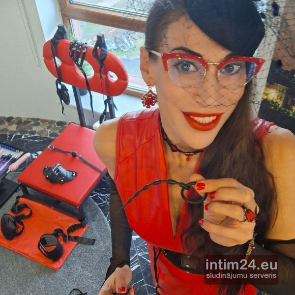 Mistress Julia